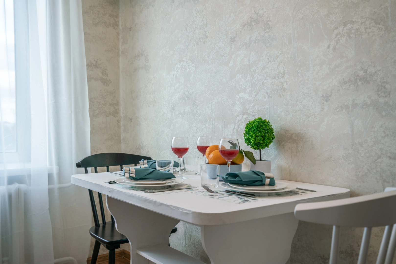 Квартира с Видом на Смольный Собор