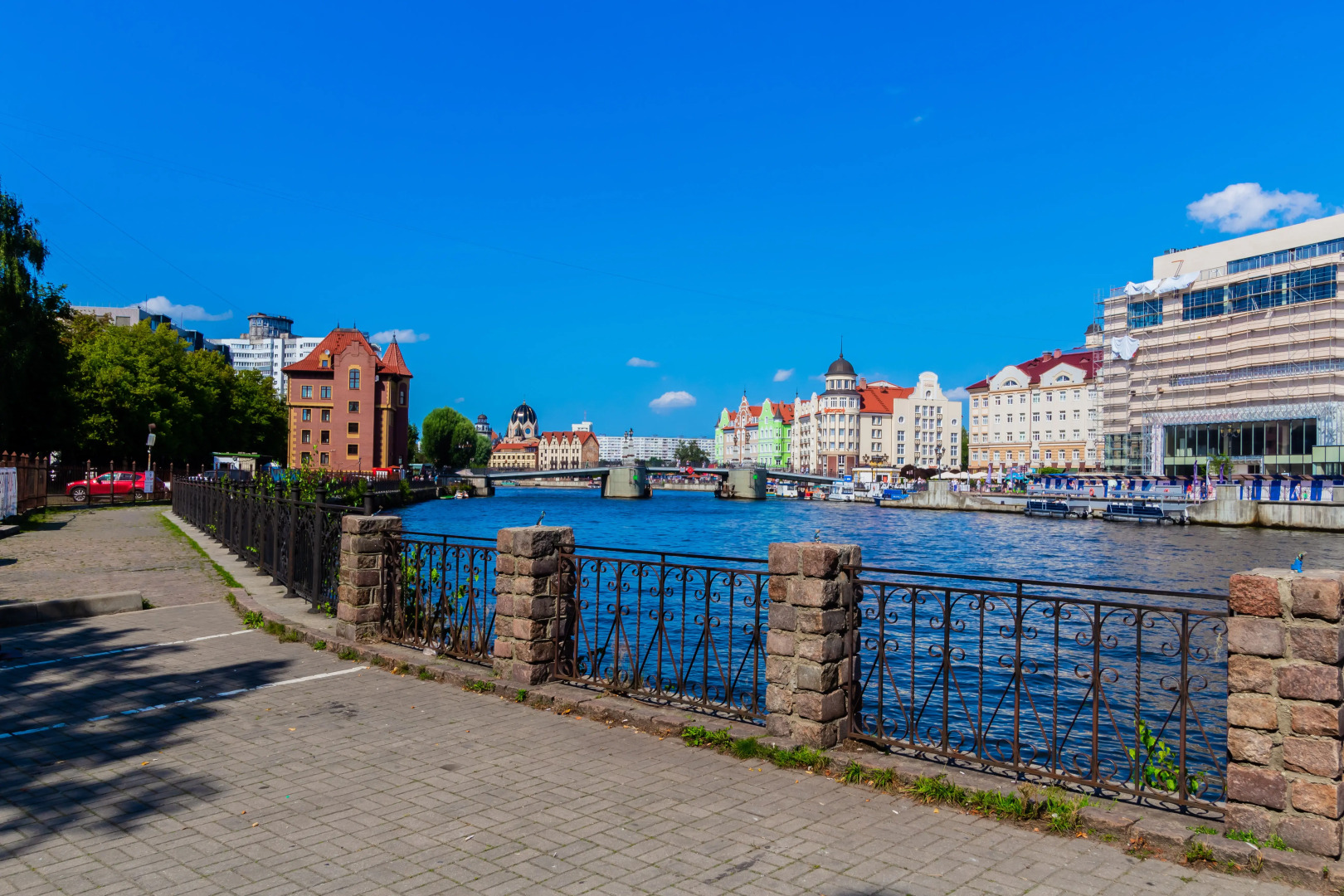 Апартаменты двухкомнатные в Рыбной деревне у Домика Смотрителя