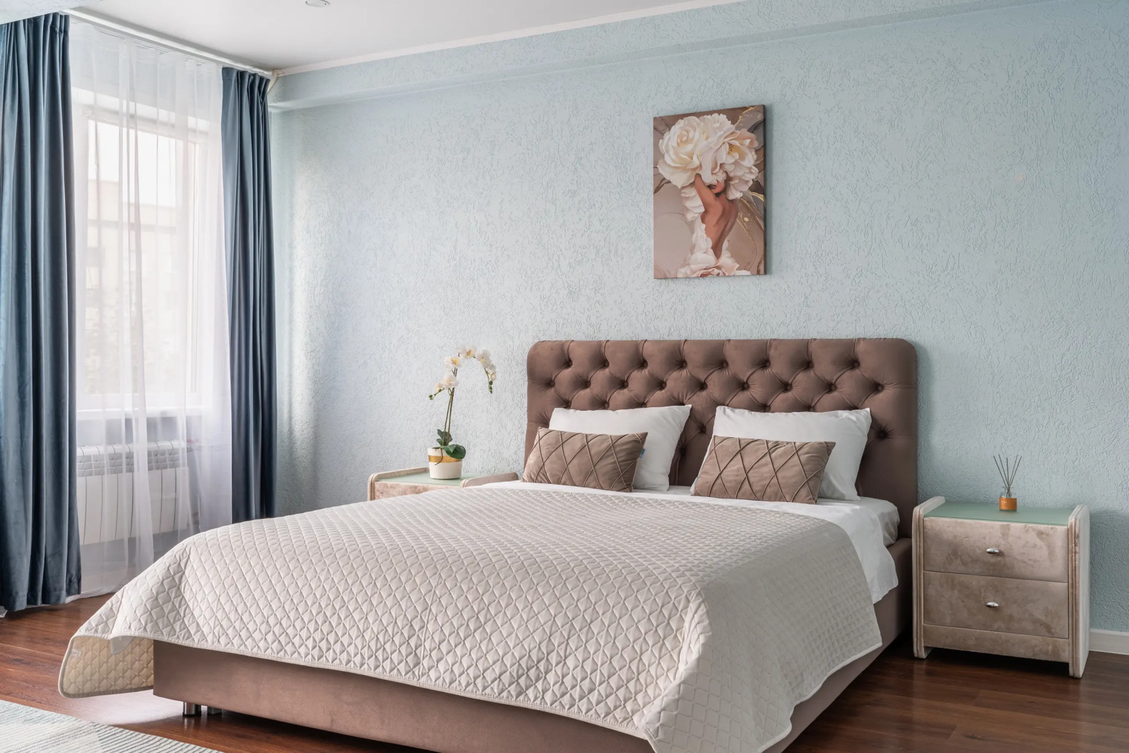 Квартира KRASROOM на Набережной Енисея