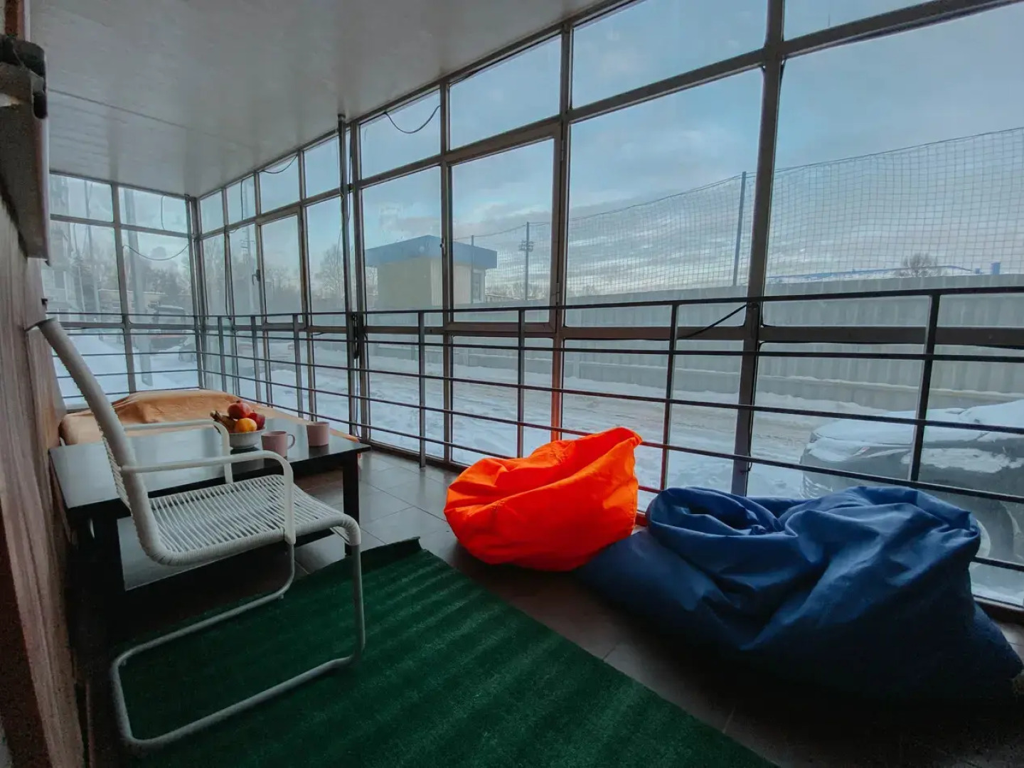 Апартаменты семейные с камином у ТЦ Аквамолл