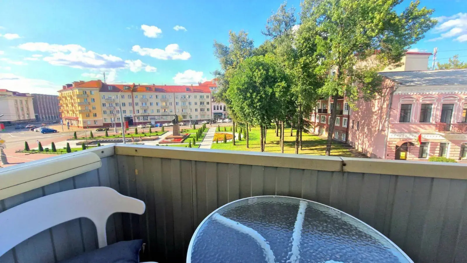 Апартаменты Красивые в центре живописного города