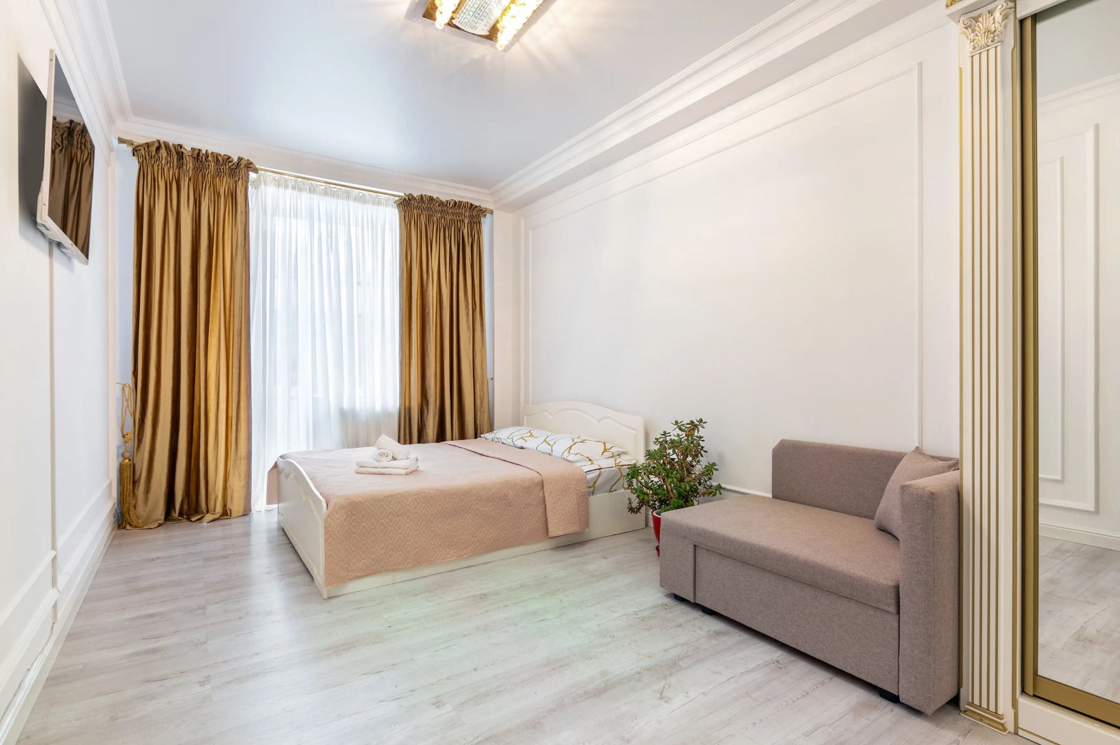 Квартира рядом с санаторием Виктория и парком Победы