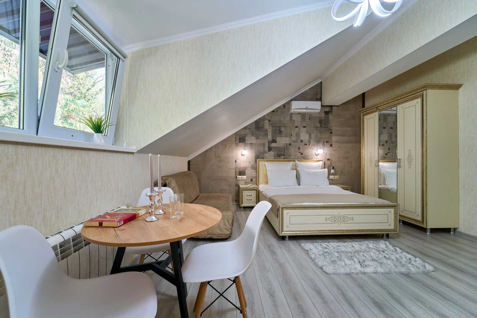 Отель Амбассадор