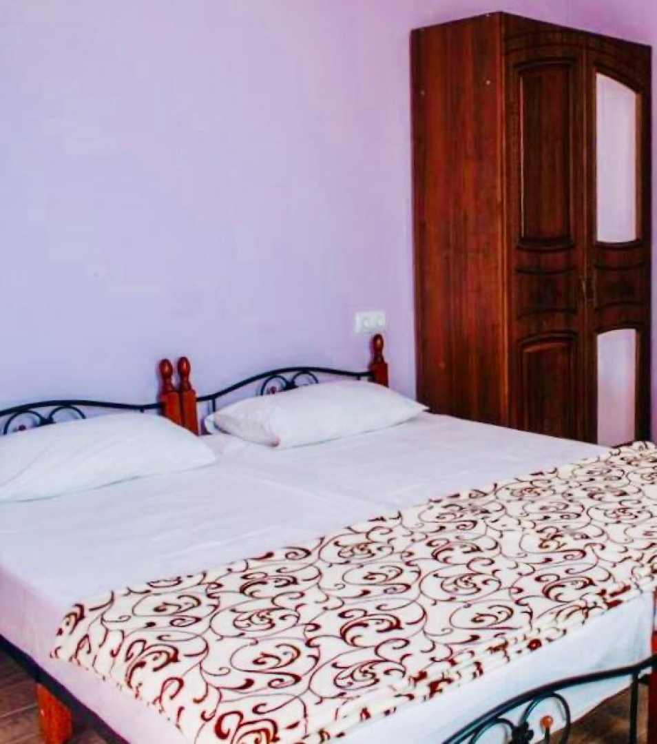 Отель Анна Сария