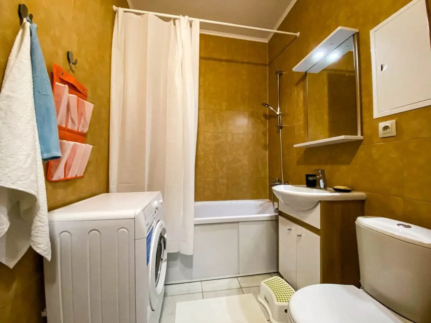 Апартаменты White Lodging