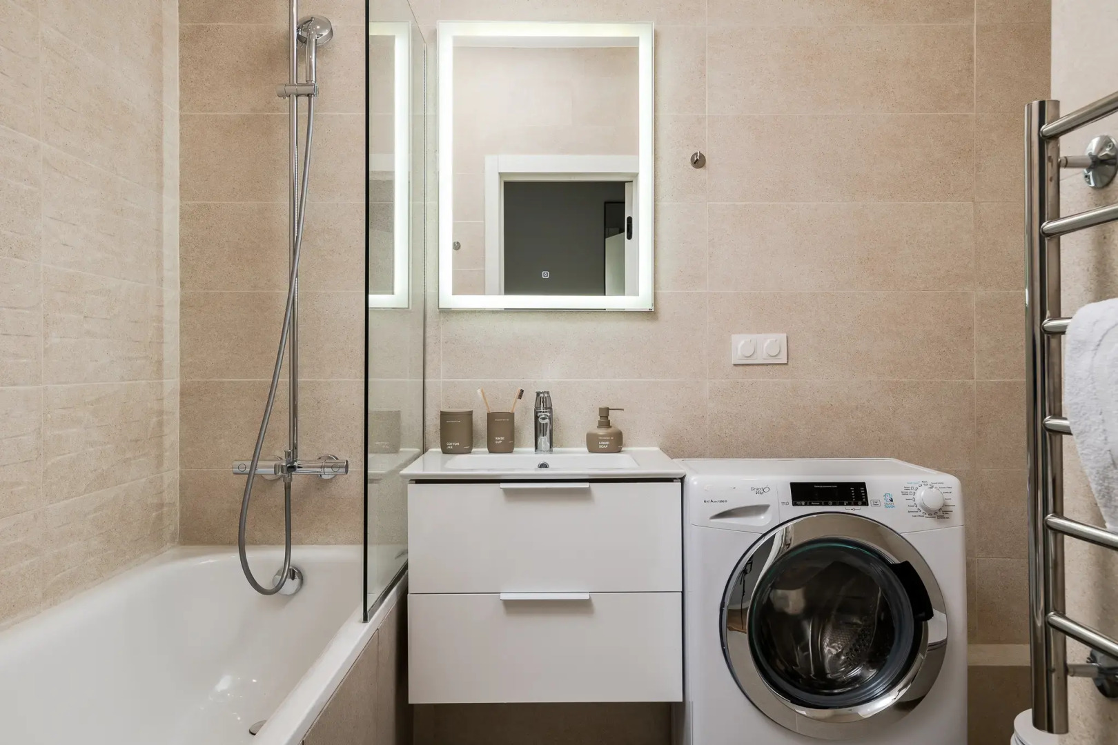 Апартаменты Comfort Life на Новоданиловской набережной Вдохновение