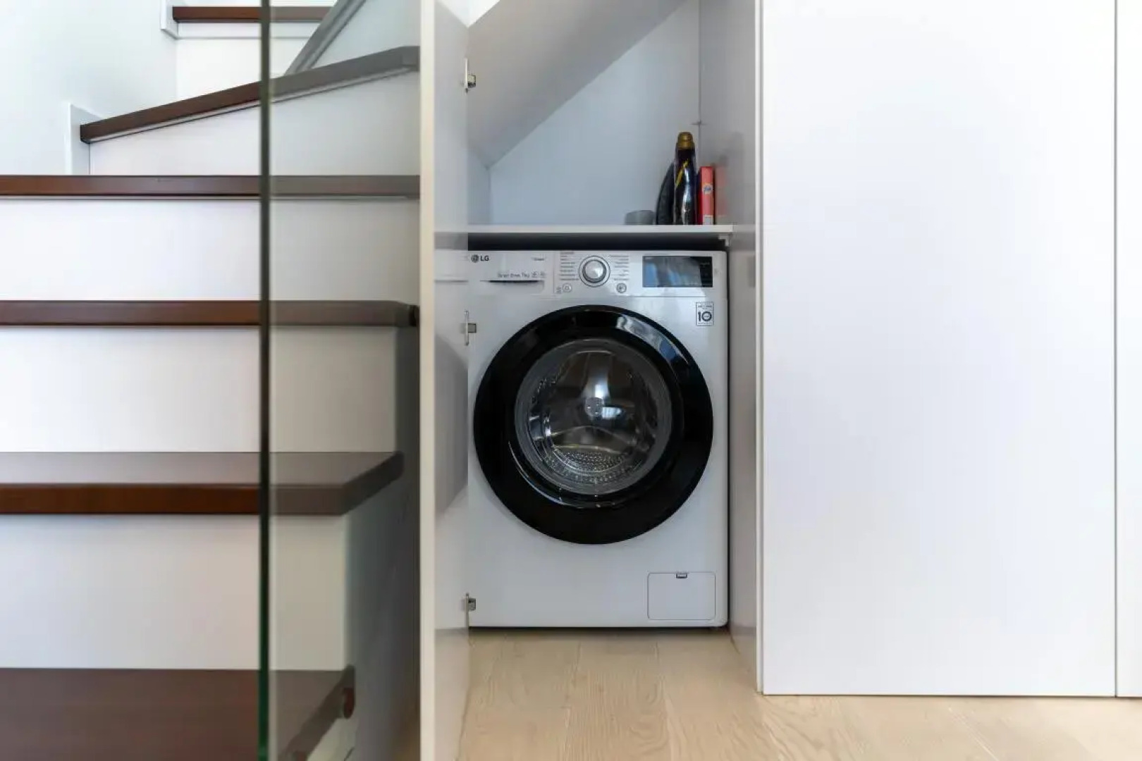 Двухэтажные Апартаменты с открытой террасой на Стачек 62