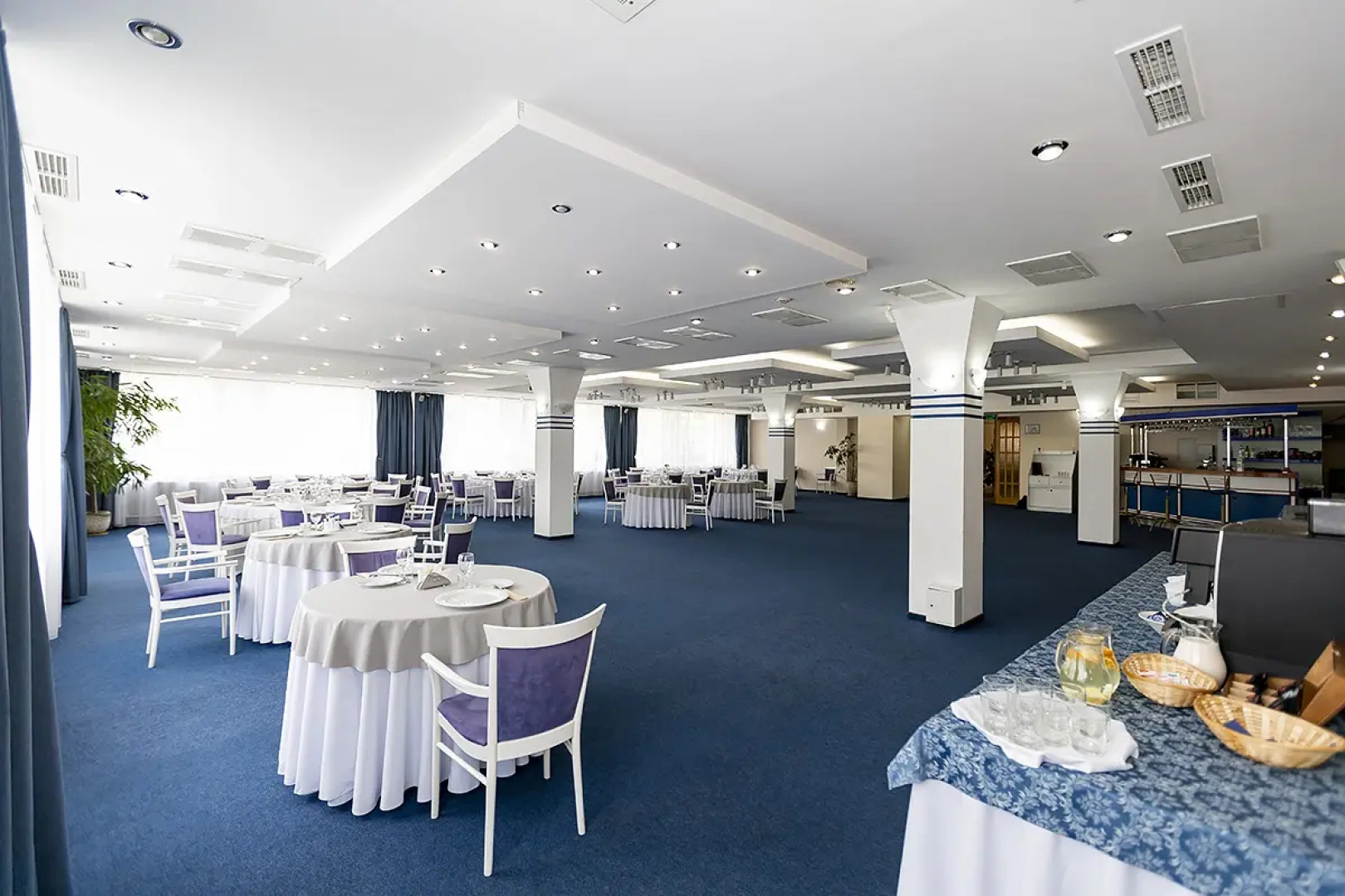 Отель Эммаус Волга Клаб