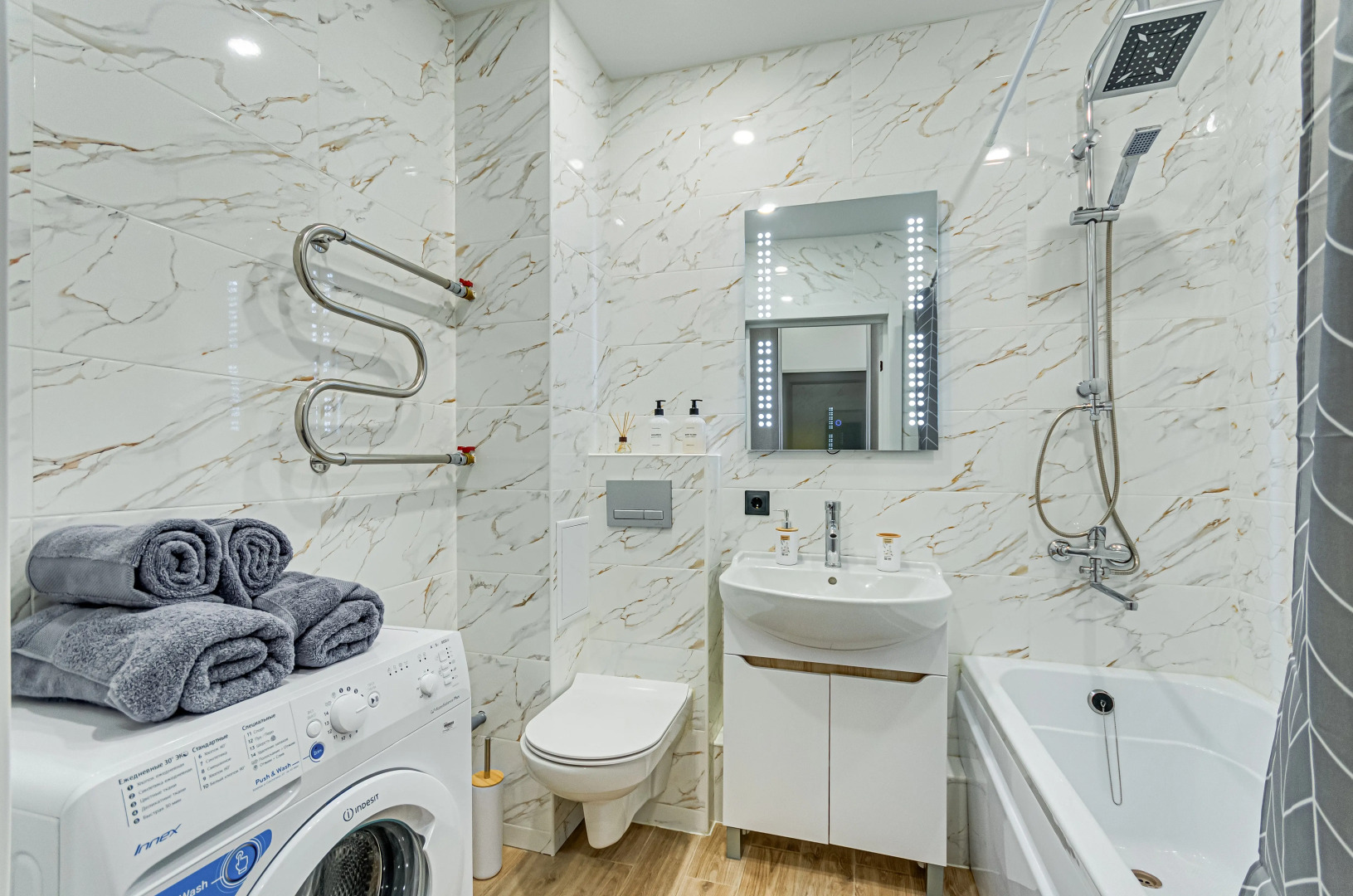 Апартаменты Sunny Sky Studio