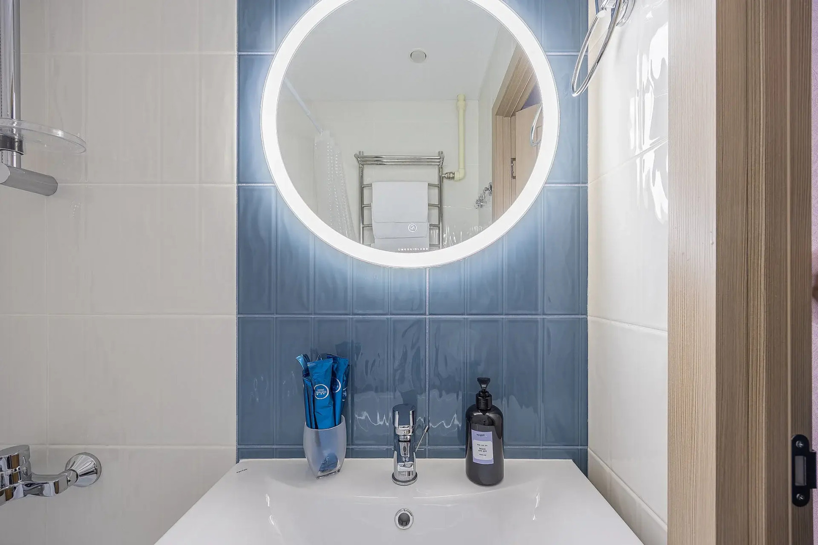 Апартаменты улучшенные, в центре города, с тремя спальнями