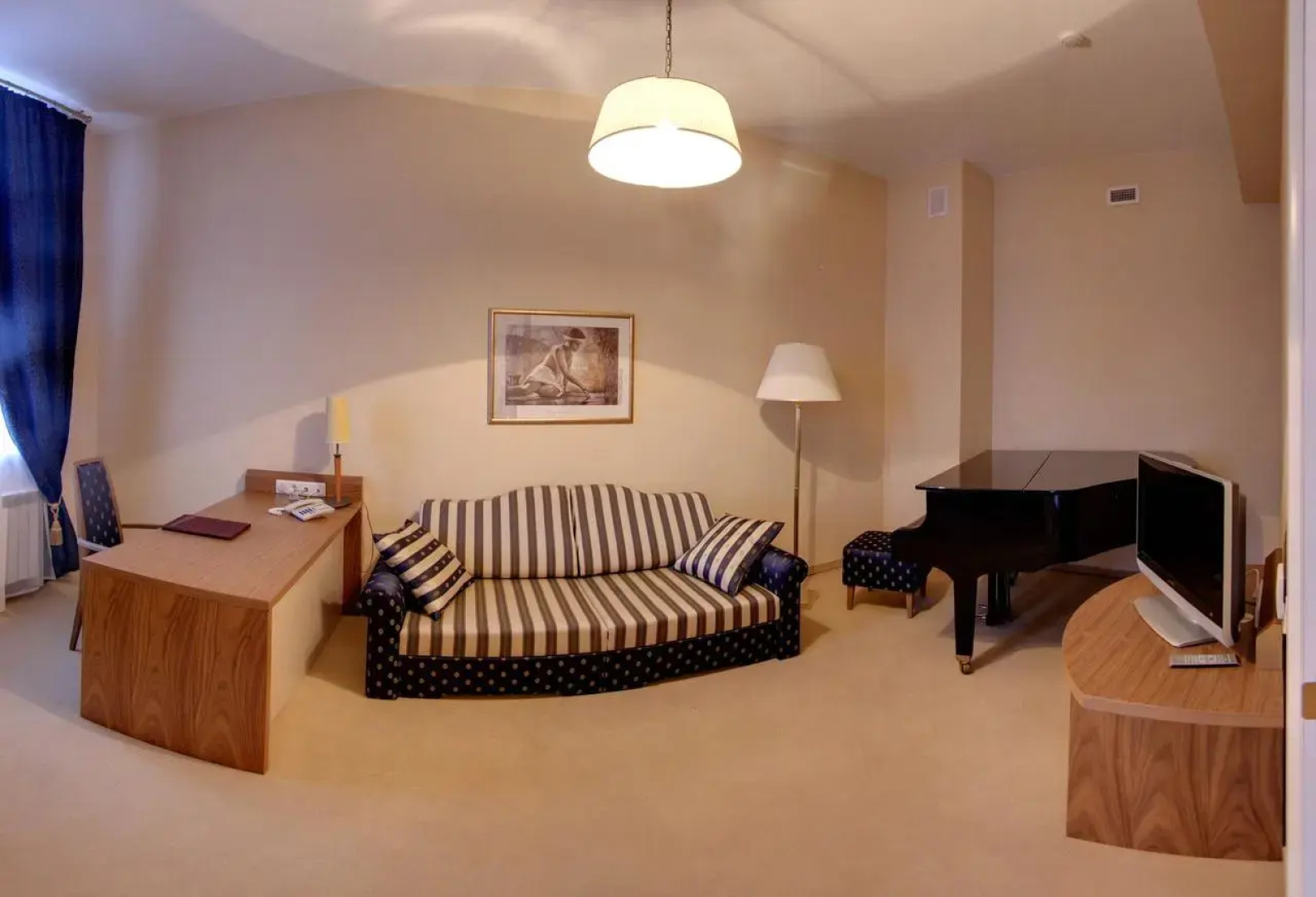 Гостиница Октябрьская