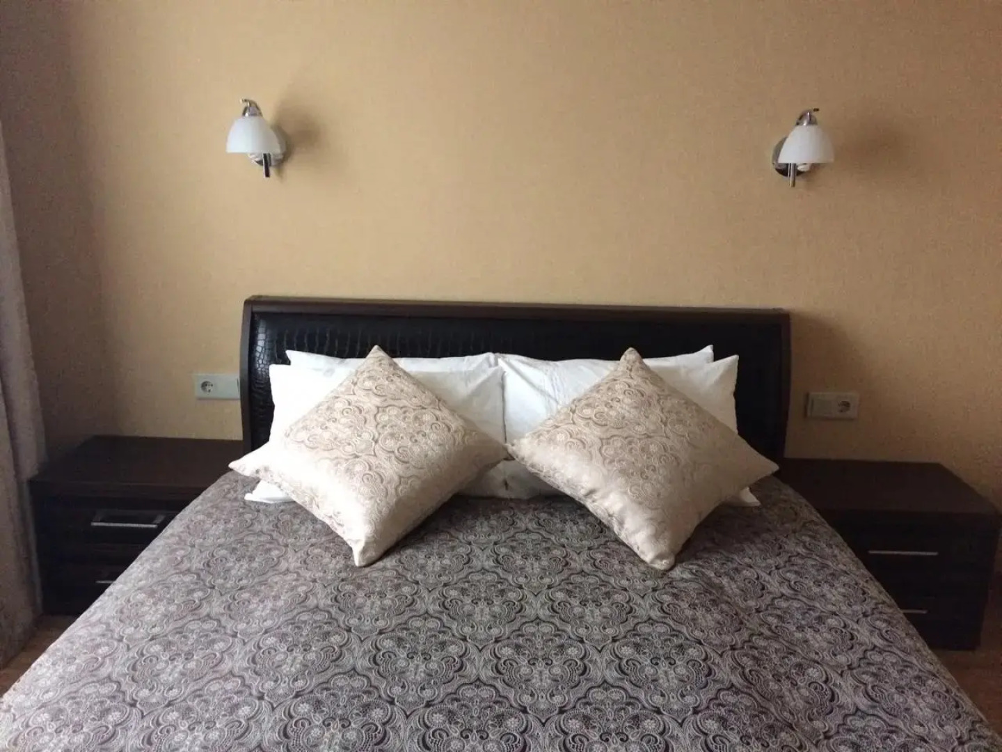 Отель Аврора