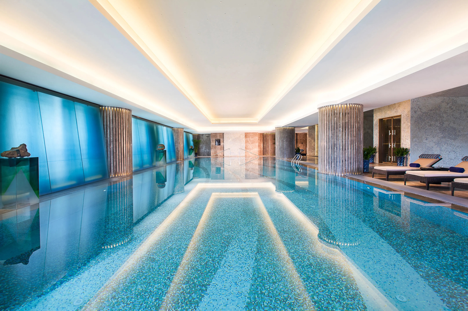 Отель Grand Bay Beijing