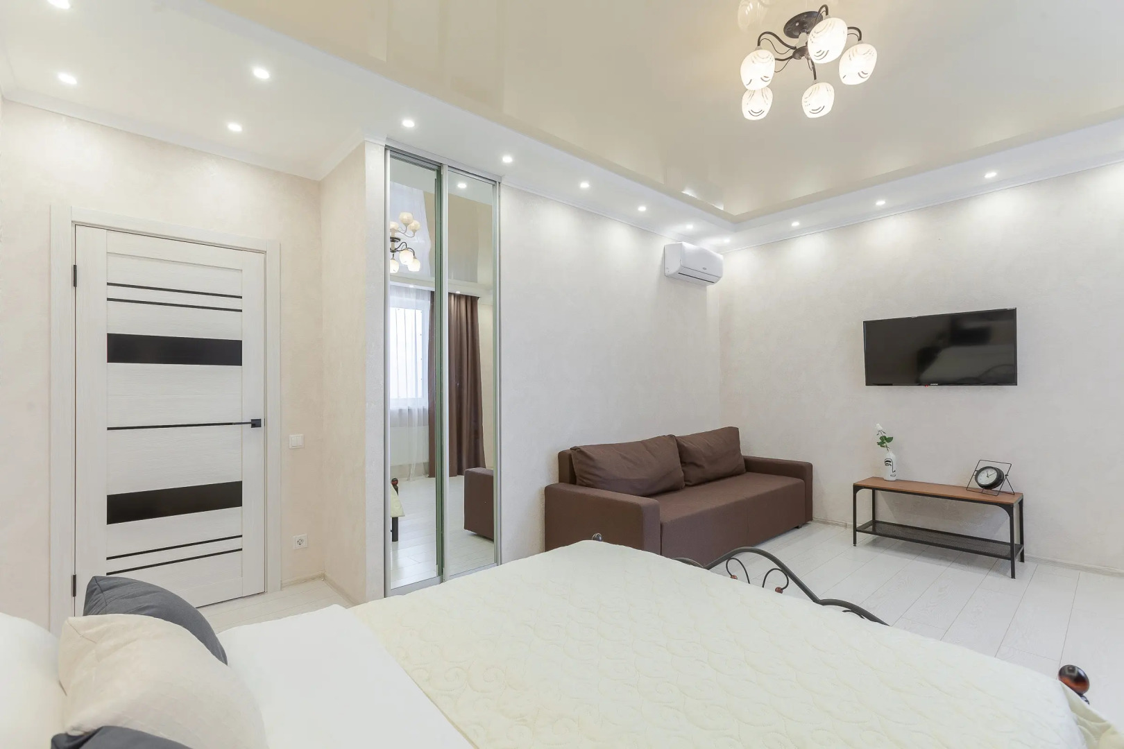 Апартаменты возле Космопорта