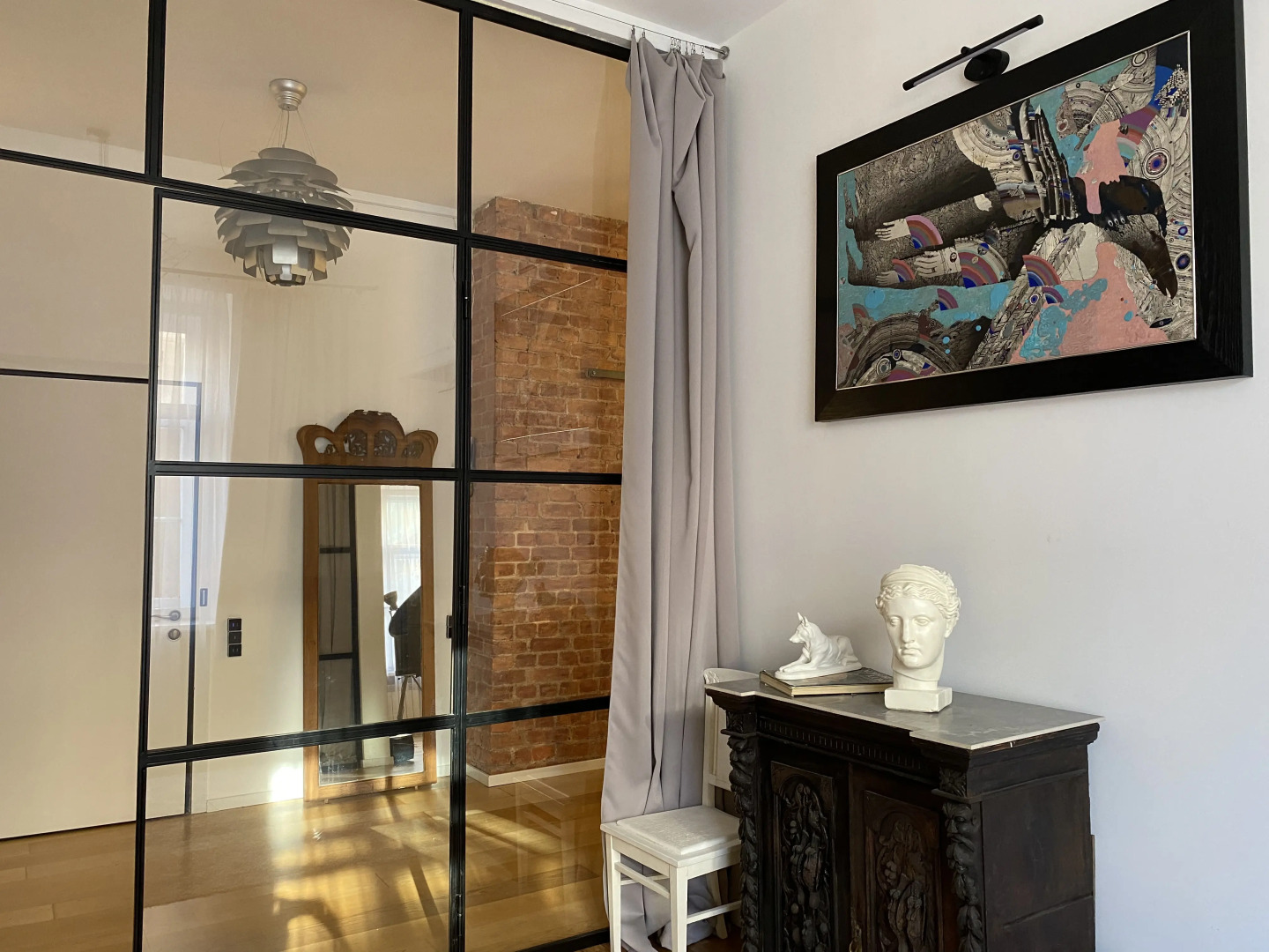 Квартира Art Tolstoy House