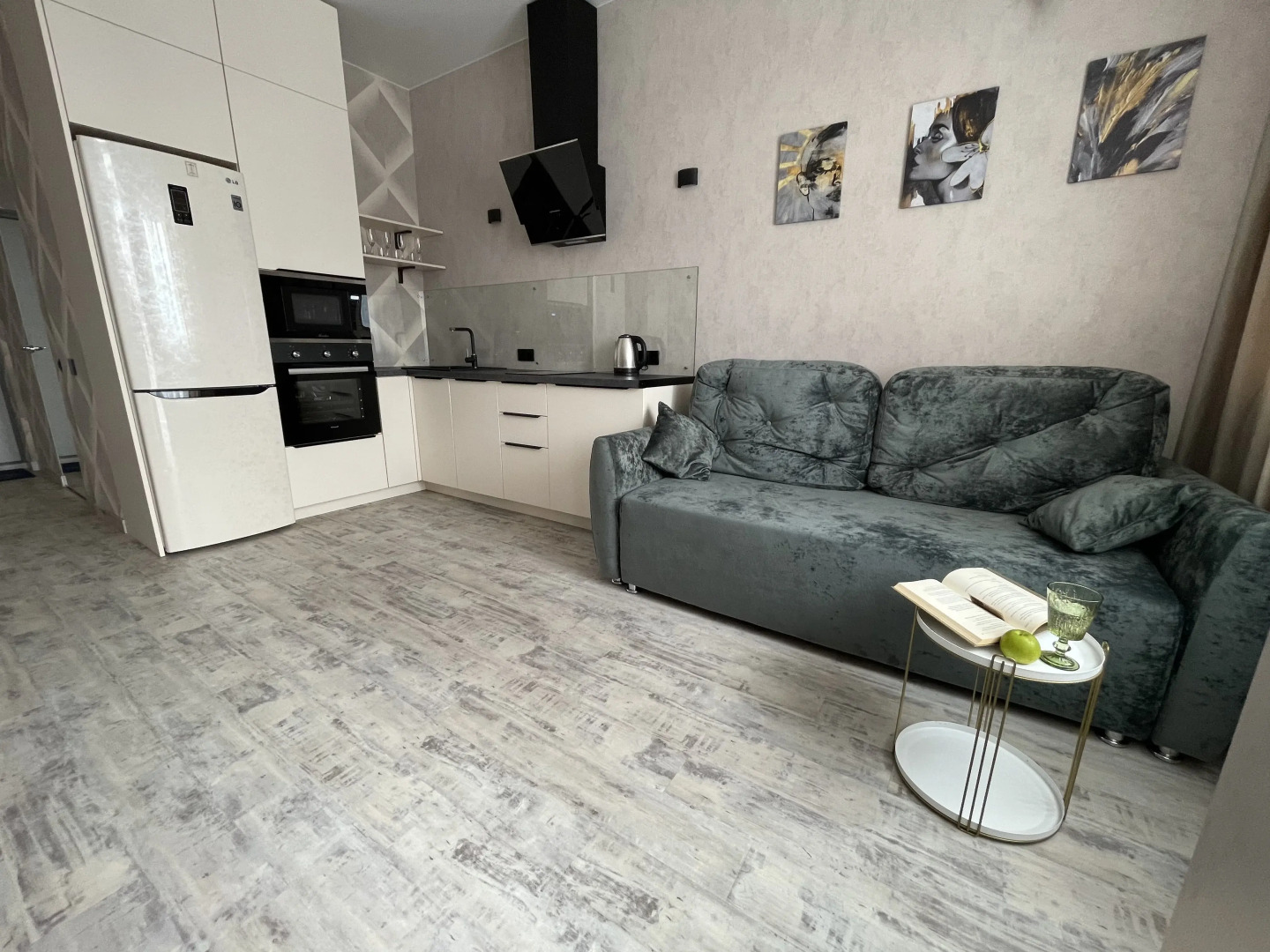 Квартира Ясный берег 12