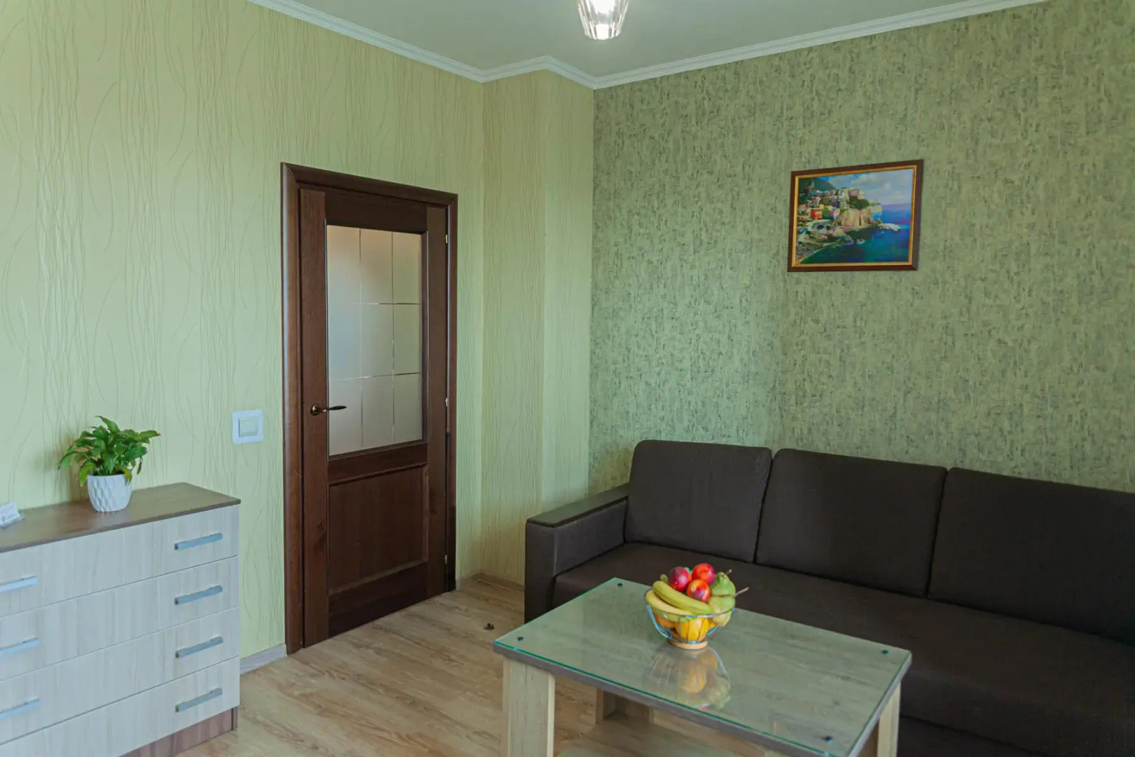 Апартаменты двухкомнатные (114) Серебровская 91