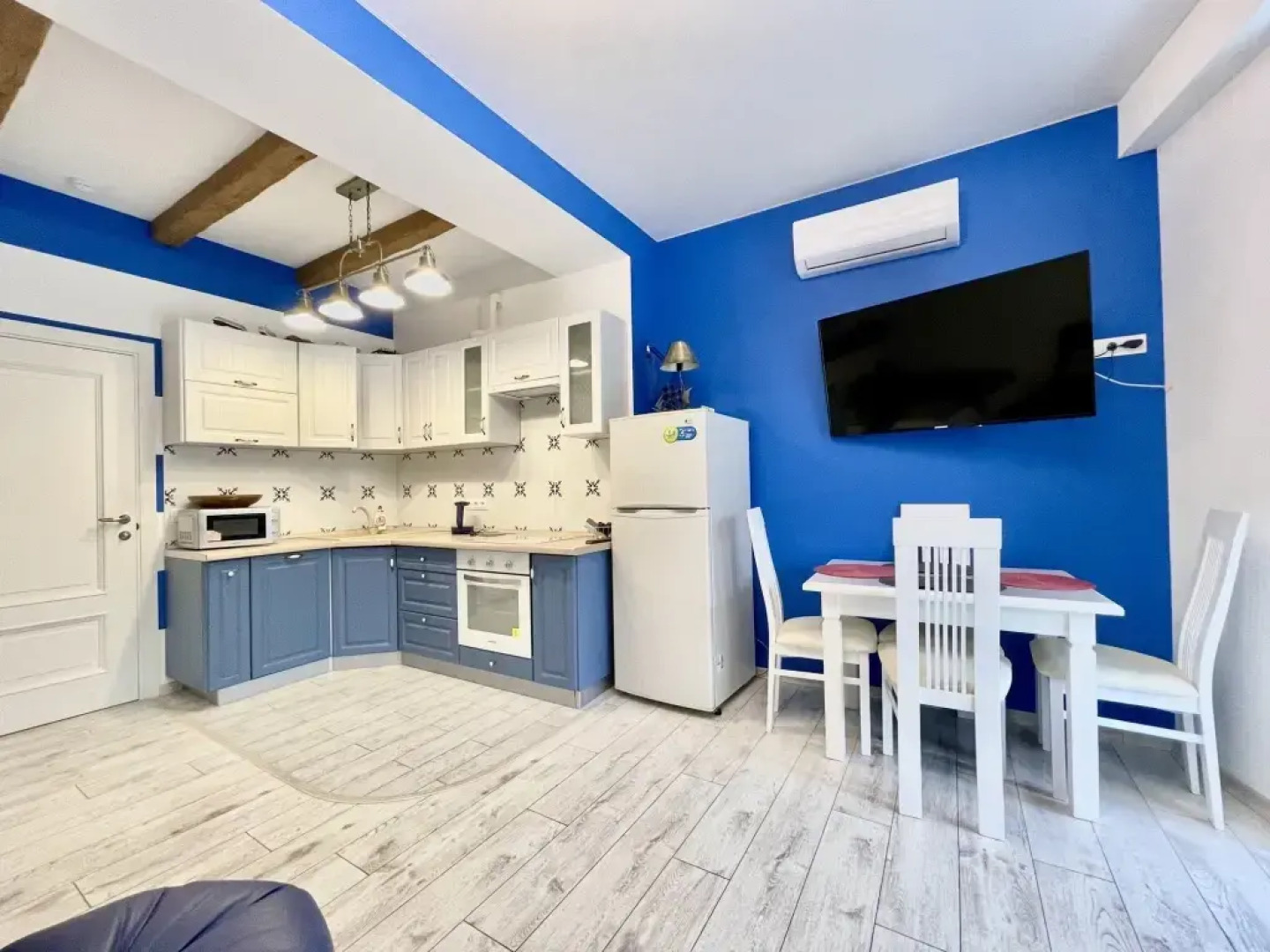 Апартаменты Статус в ГРК Зазеркалье 1