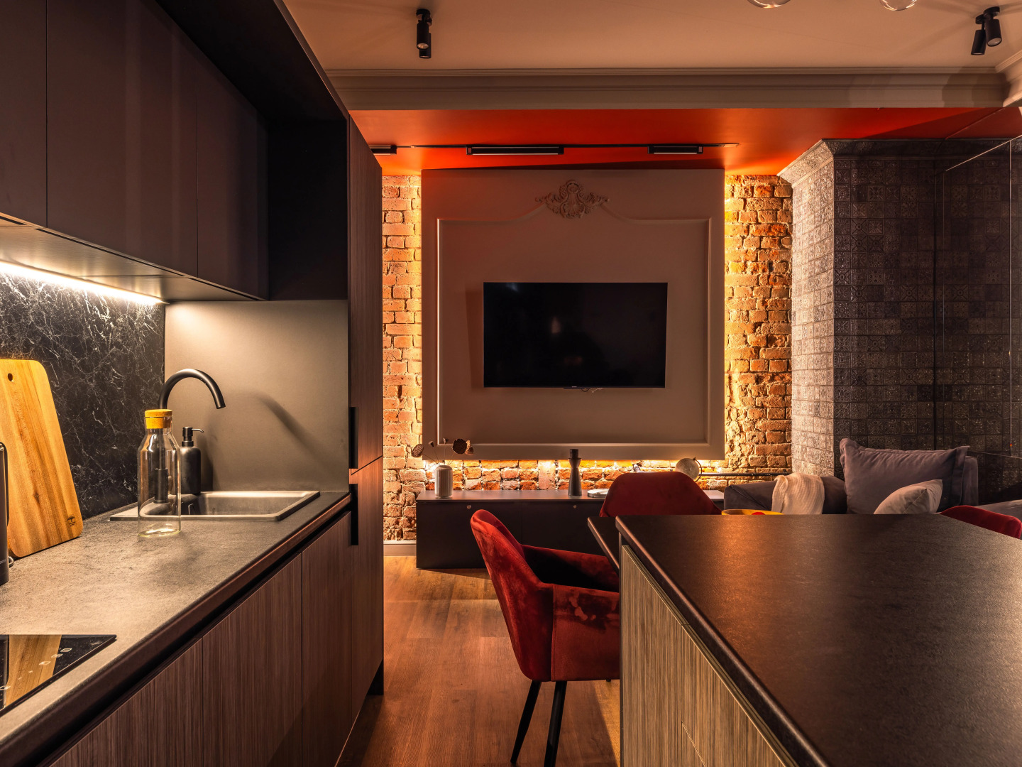 Шикарная двухкомнатная квартира в сердце Санкт-Петербурга