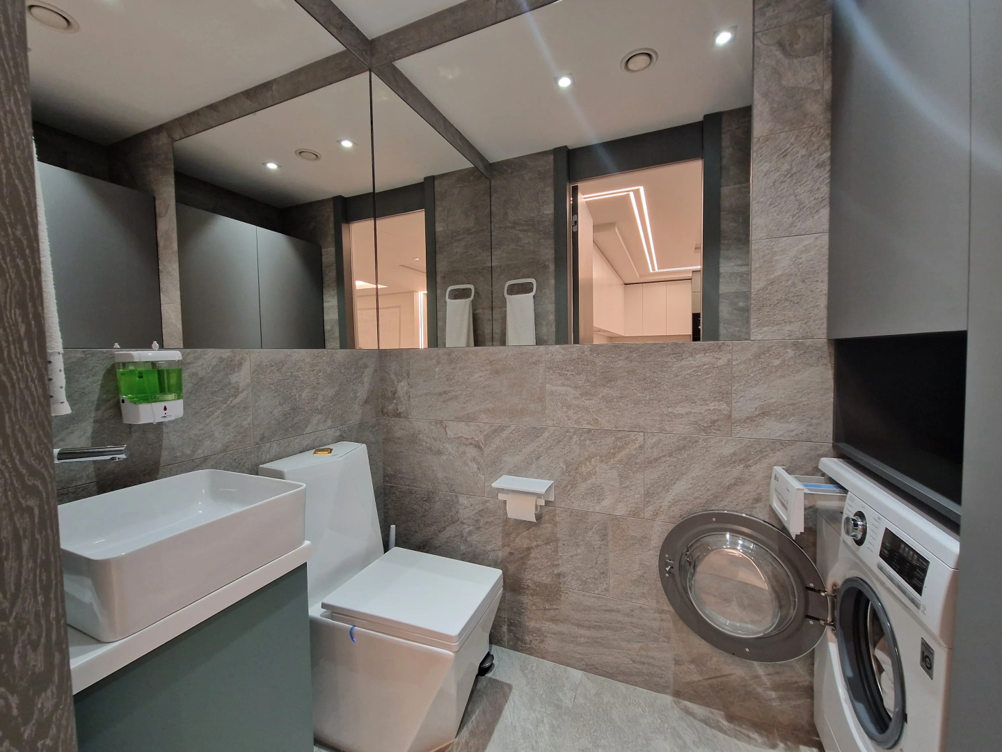 Апартаменты 3-к Karat с видом на море