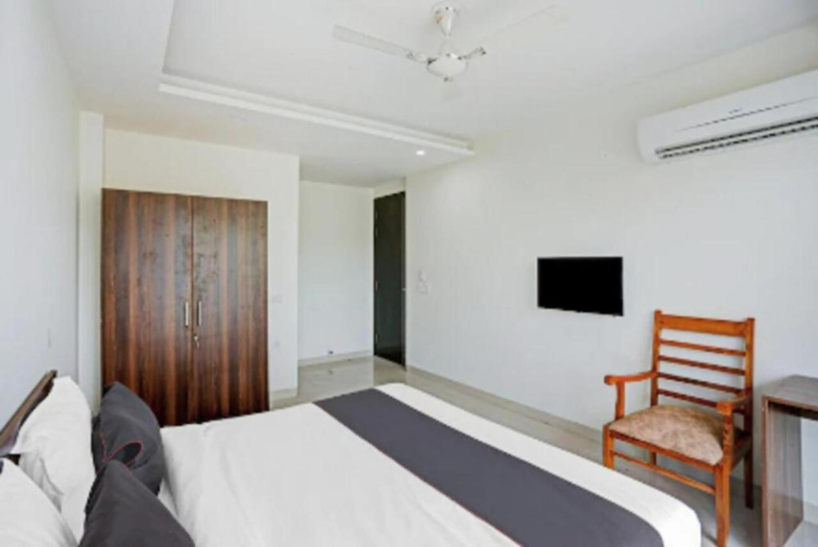 Отель Collection Inn