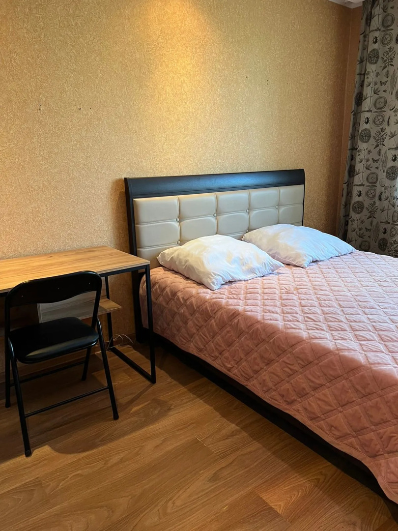 Апартаменты 13-й микрорайон 28