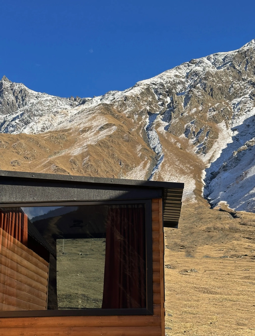 Шале Kazbegi Inn Cottages