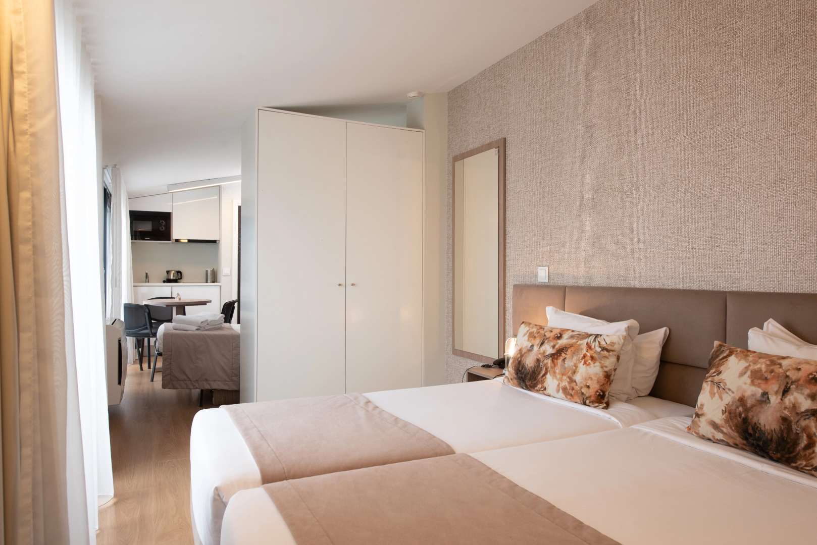 Essence  Inn Marianos Hotel