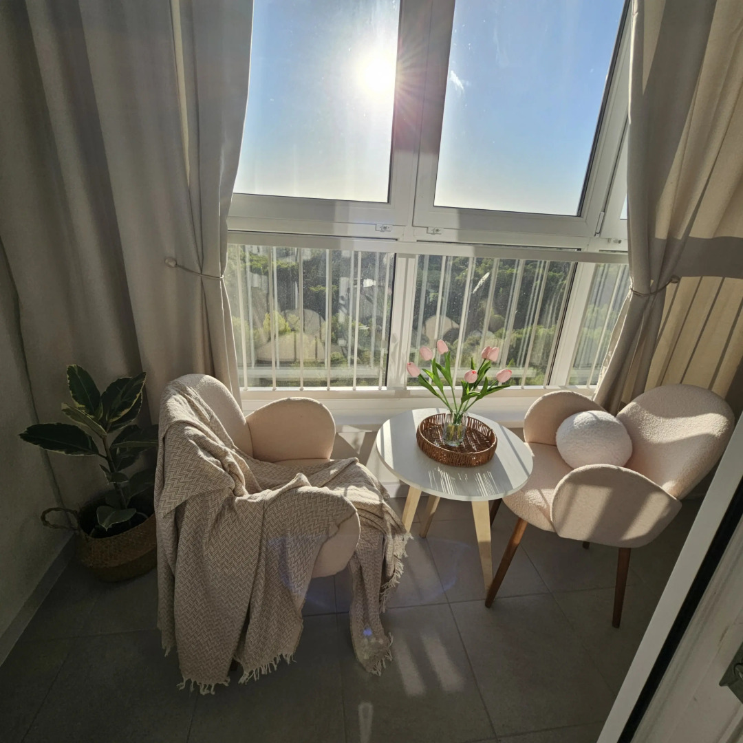 Квартира уютная с видом на березовую рощу