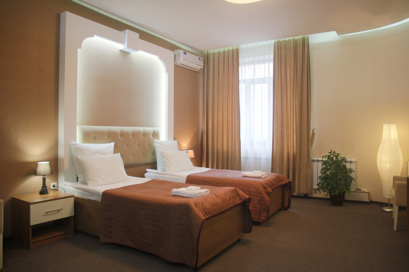 Отель Альва Донна