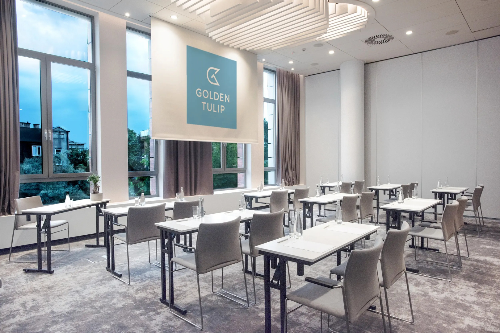 Отель Golden Tulip Warsaw Airport