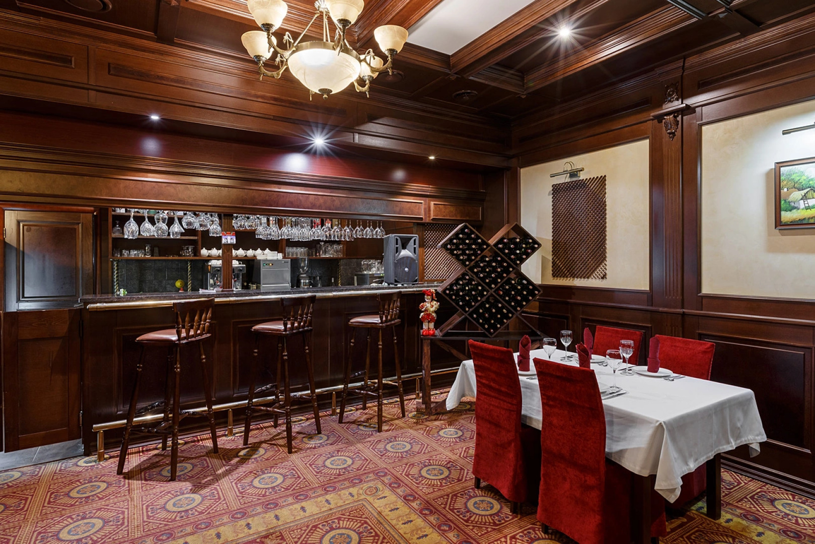 Клуб Отель Корона