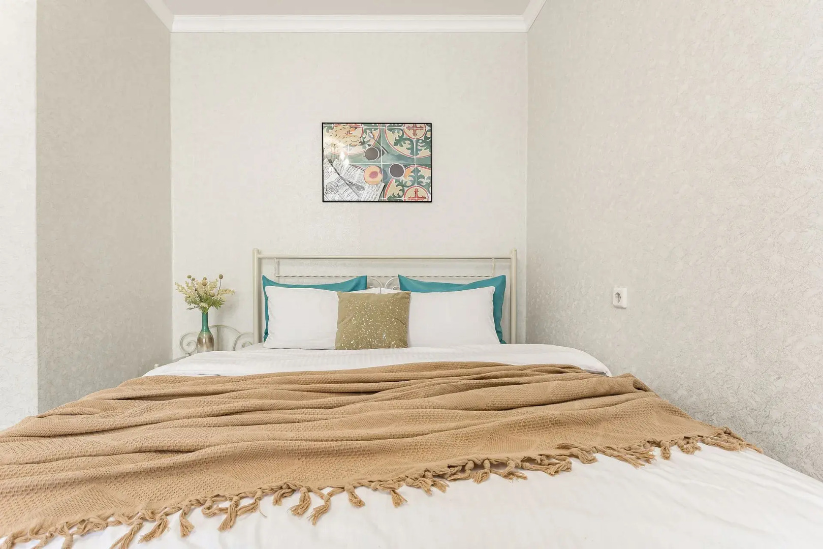 Апартаменты однокомнатные на ул.Бурнаковской 81, м.Сова-Дом