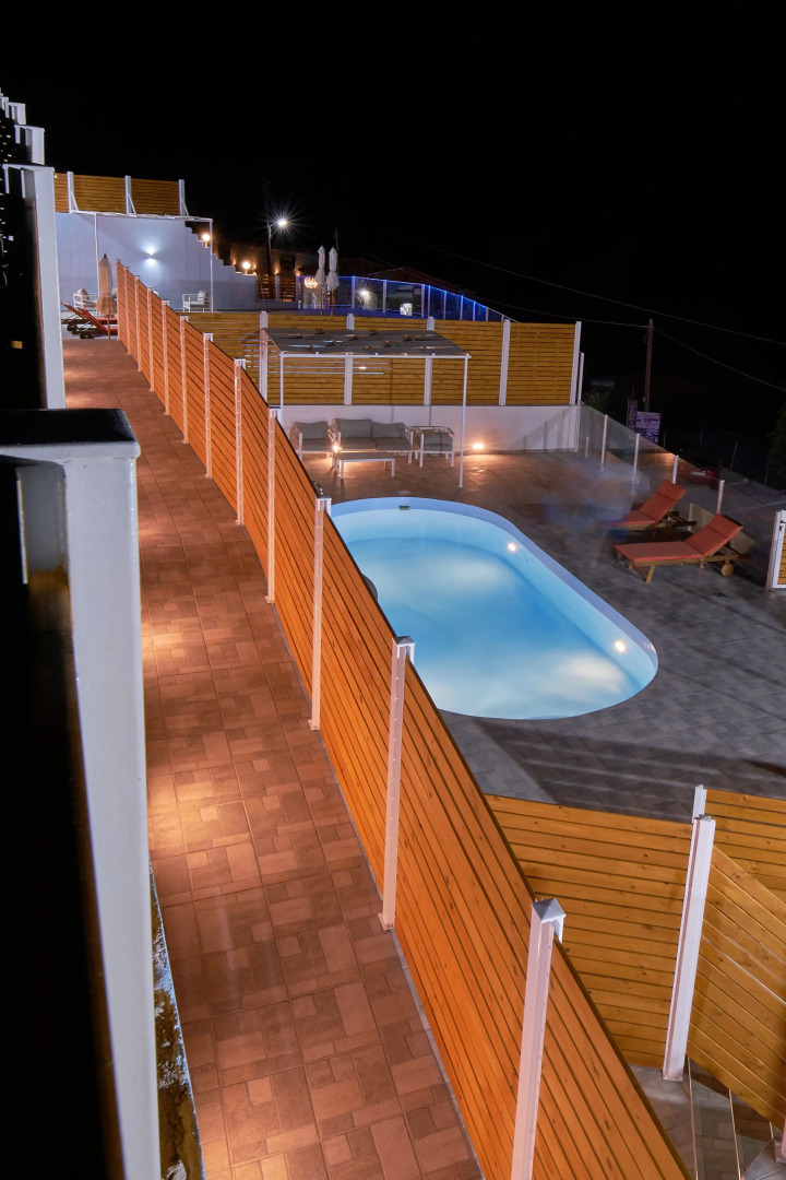 Отель Lake View Suites