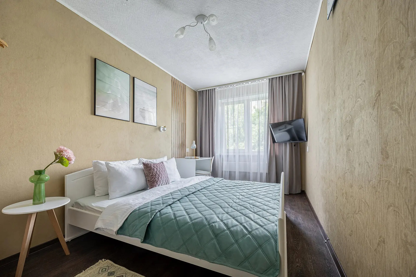 Апартаменты на Улице Усилова 3