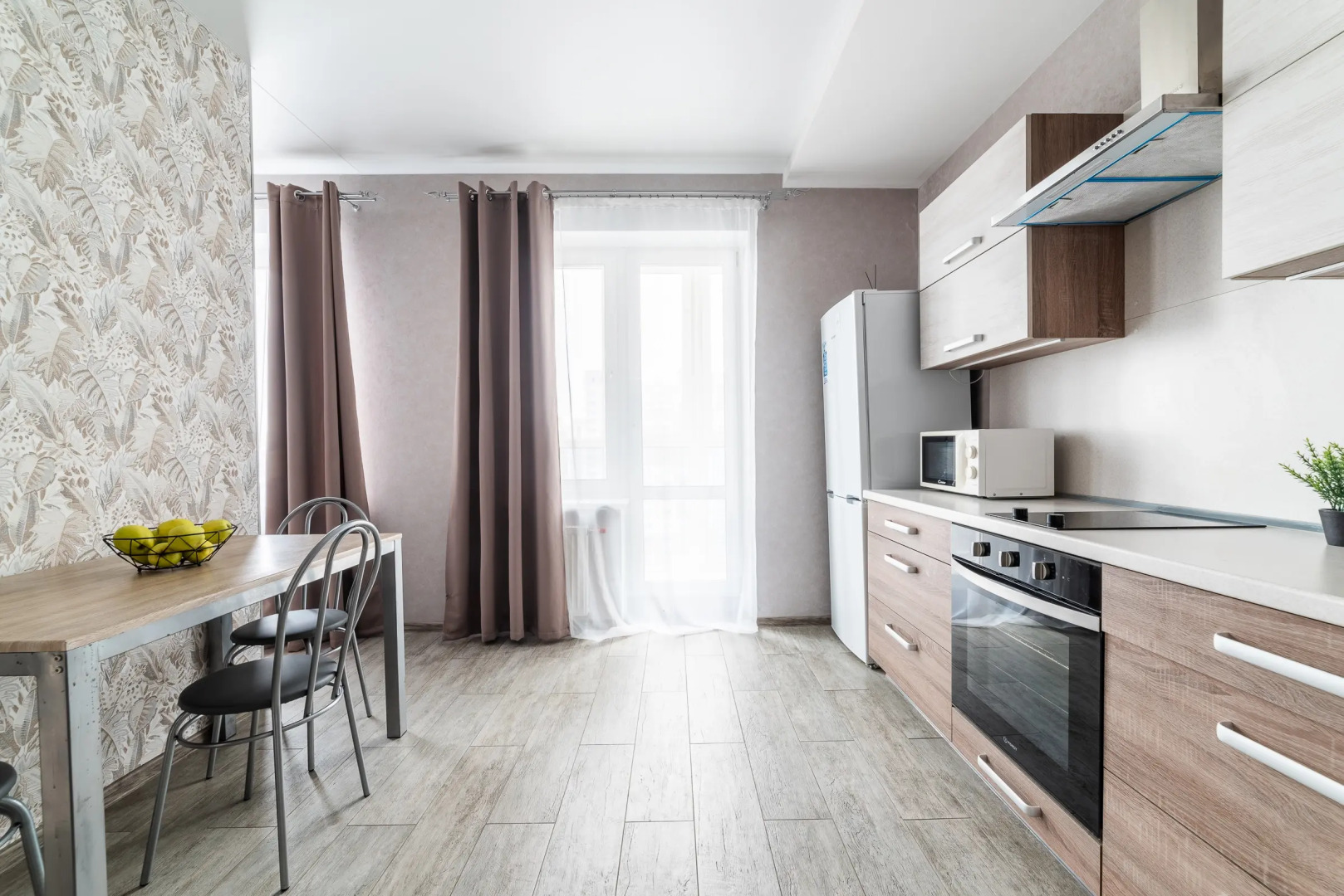 Квартира на сутки Грушевка В 3 минутах от метро Подходит для командировок и отдыха Самозаселение Wi-Fi