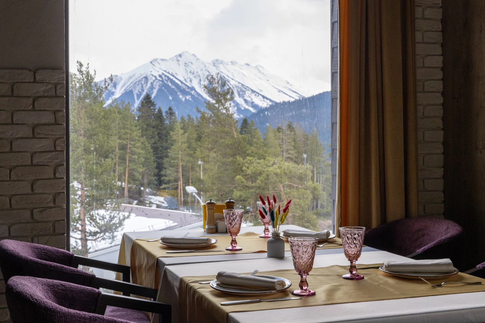 Отель Mairi Park Hotel