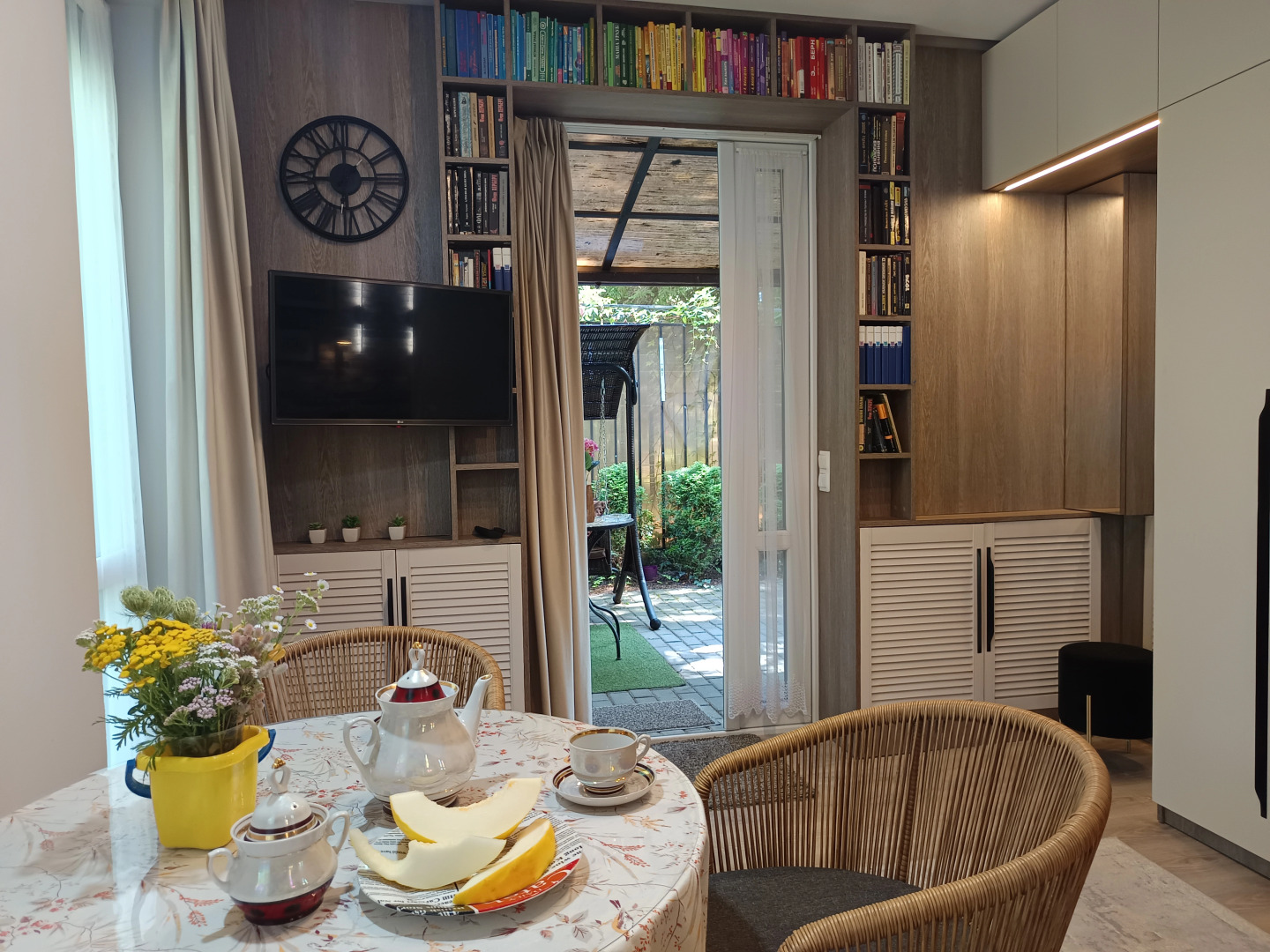 Апартаменты Студия Red в Центре Рядом с Янтарь-Холлом