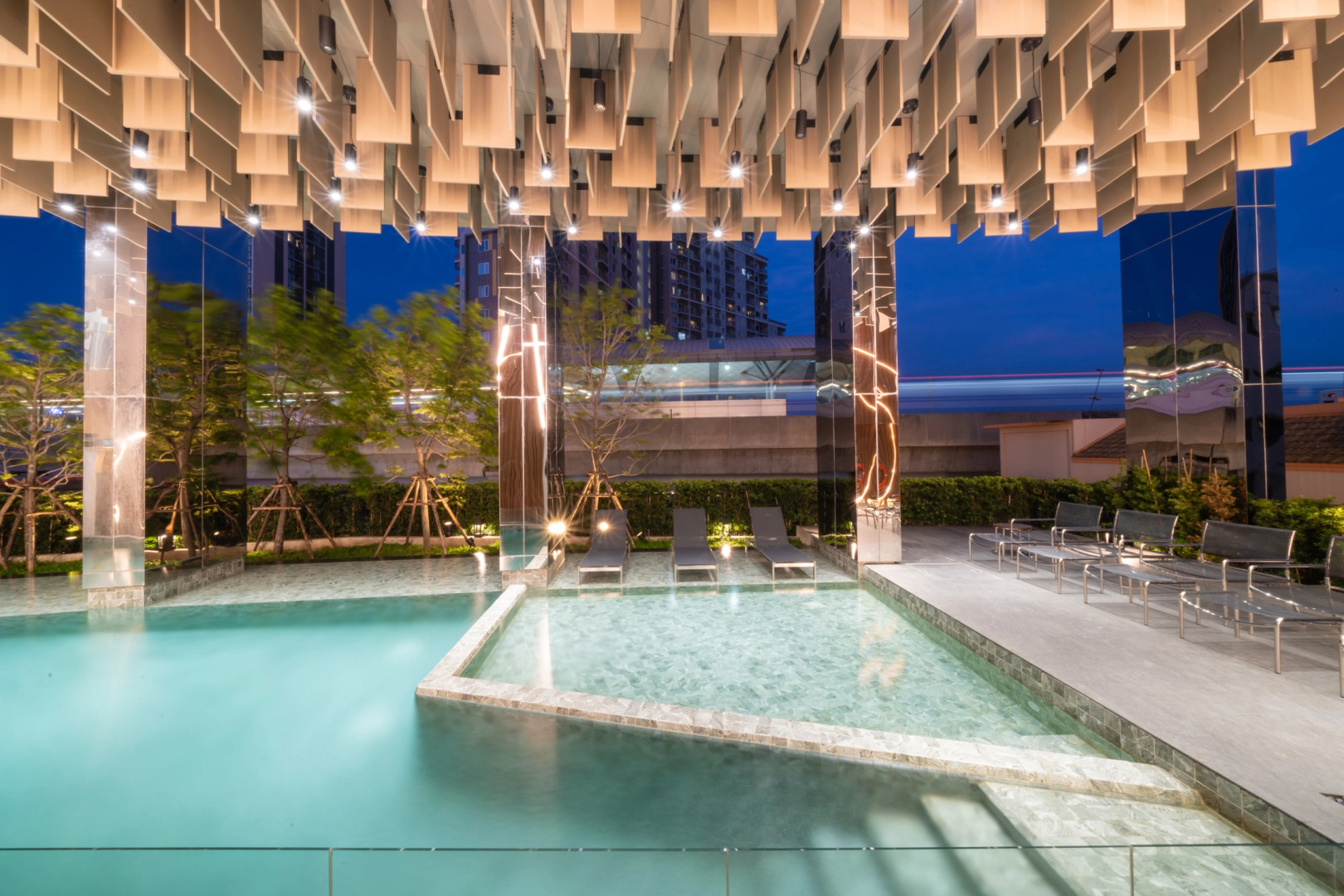 Отель Oakwood Suites Tiwanon Bangkok