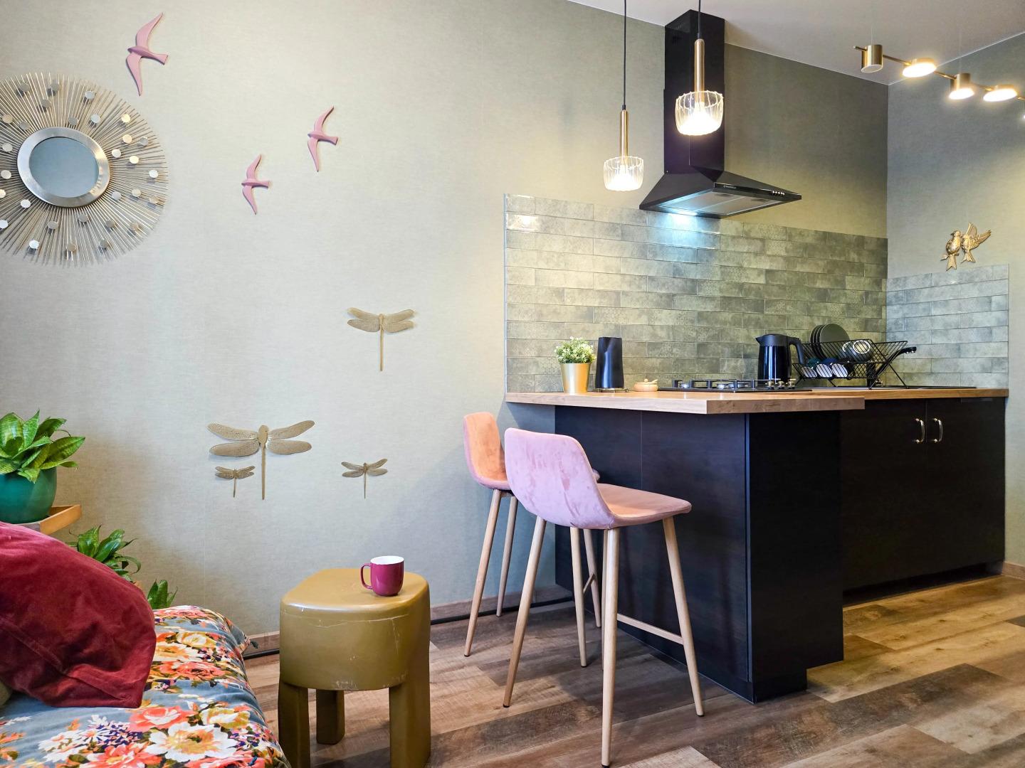 Апартаменты Райское место с панорамным видом, Сеть ЙоХоум