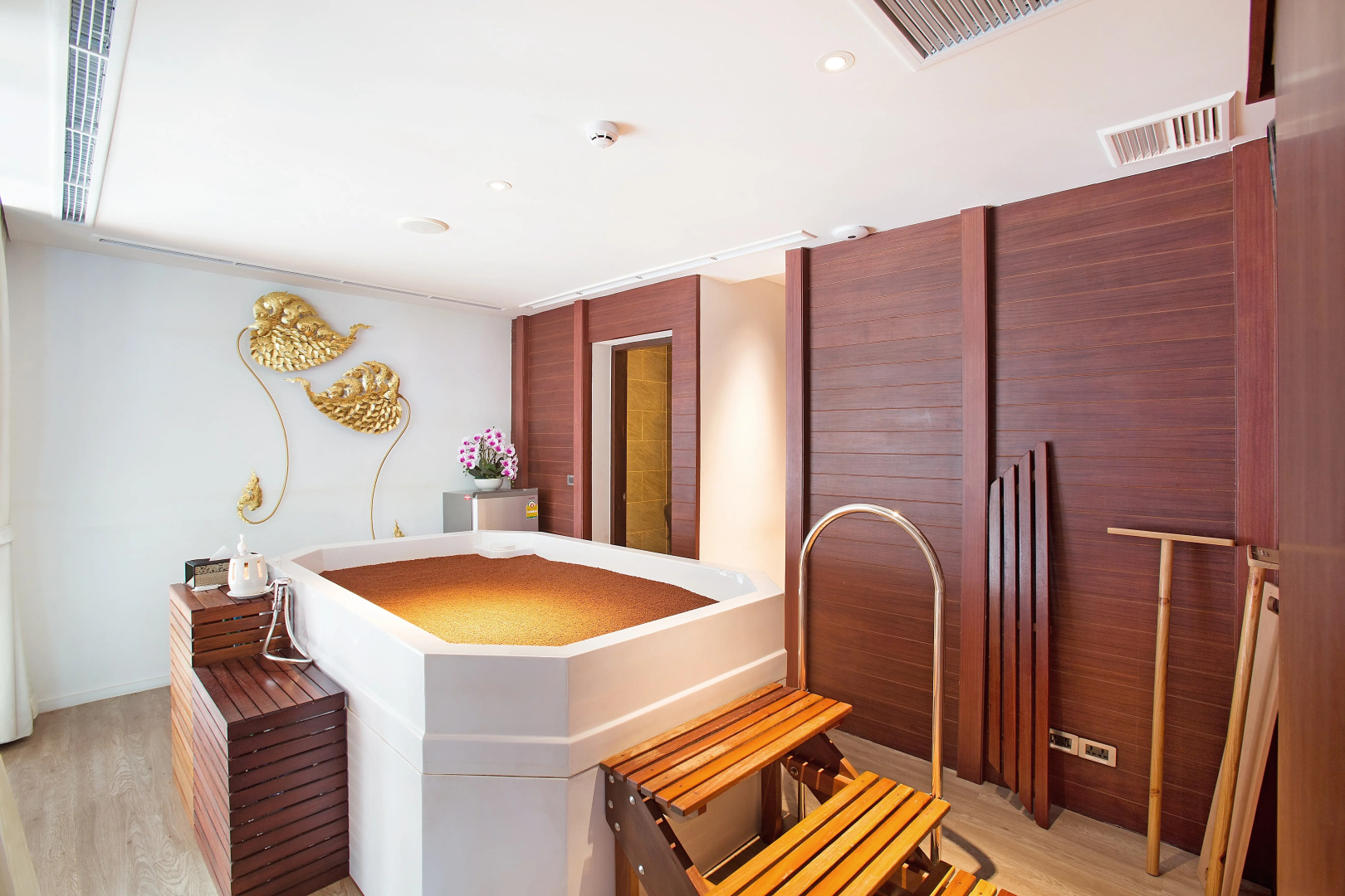 Отель Aksorn Rayong The Vitality Collection