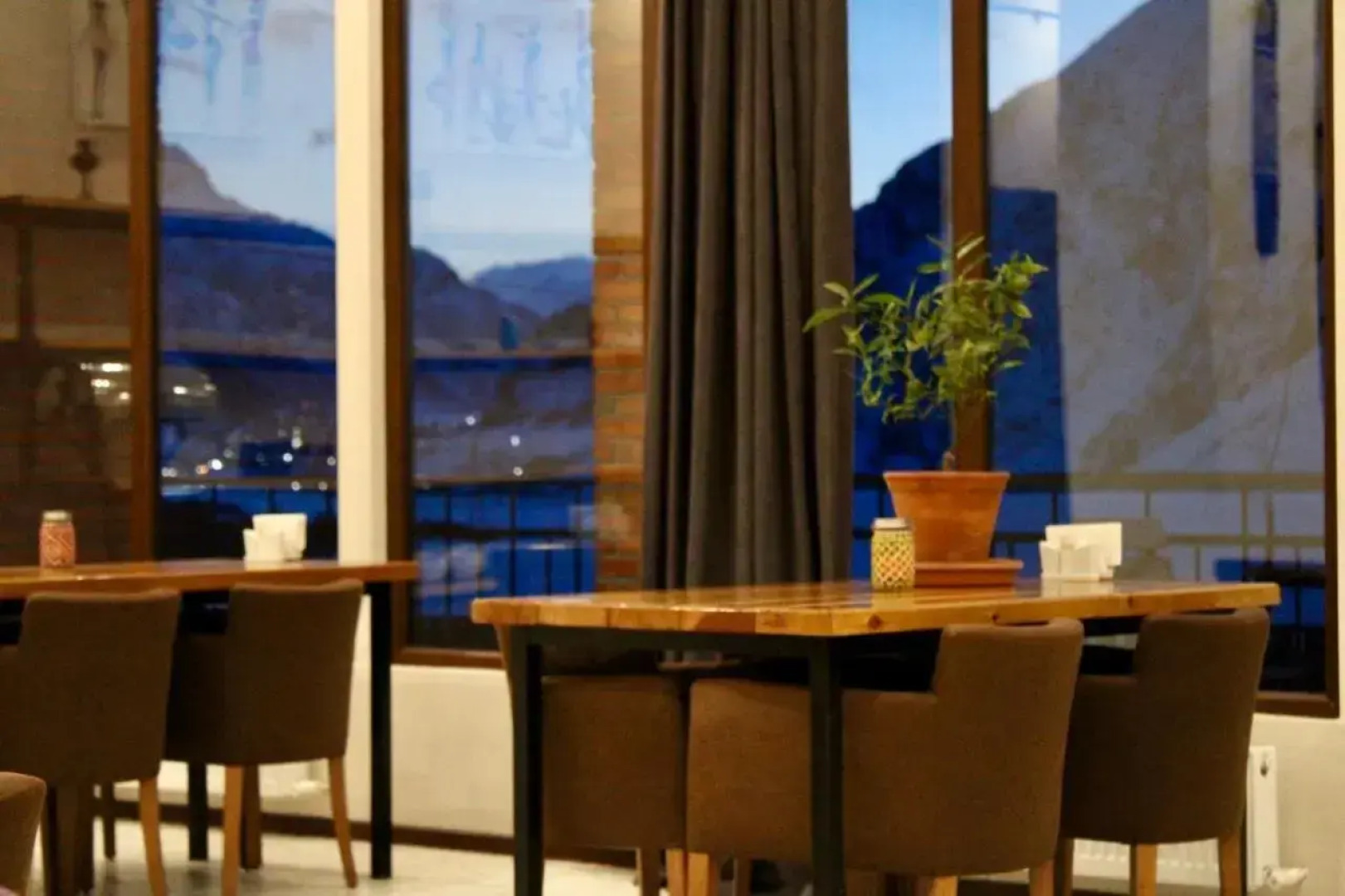 Отель Mountain House Kazbegi