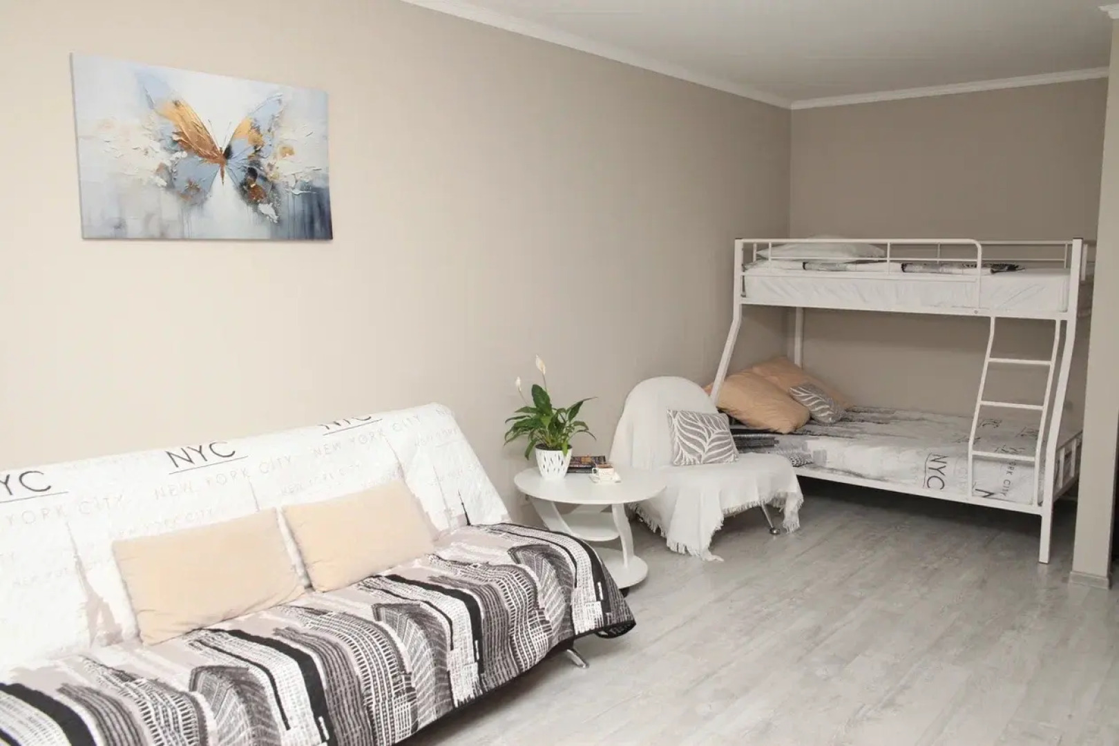 Квартира с Видом на Город на Улице Нейбута