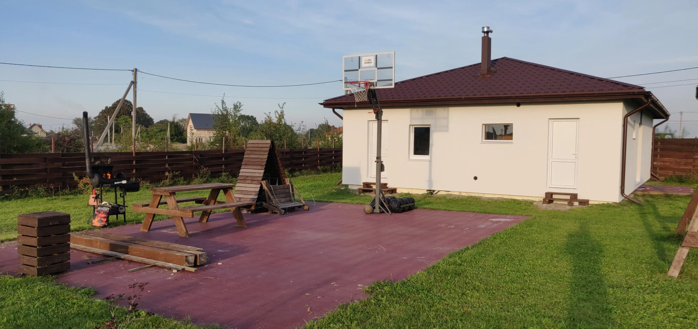 Частный дом с 10-и минутным трансфером до моря в удобной локации для поездок по области