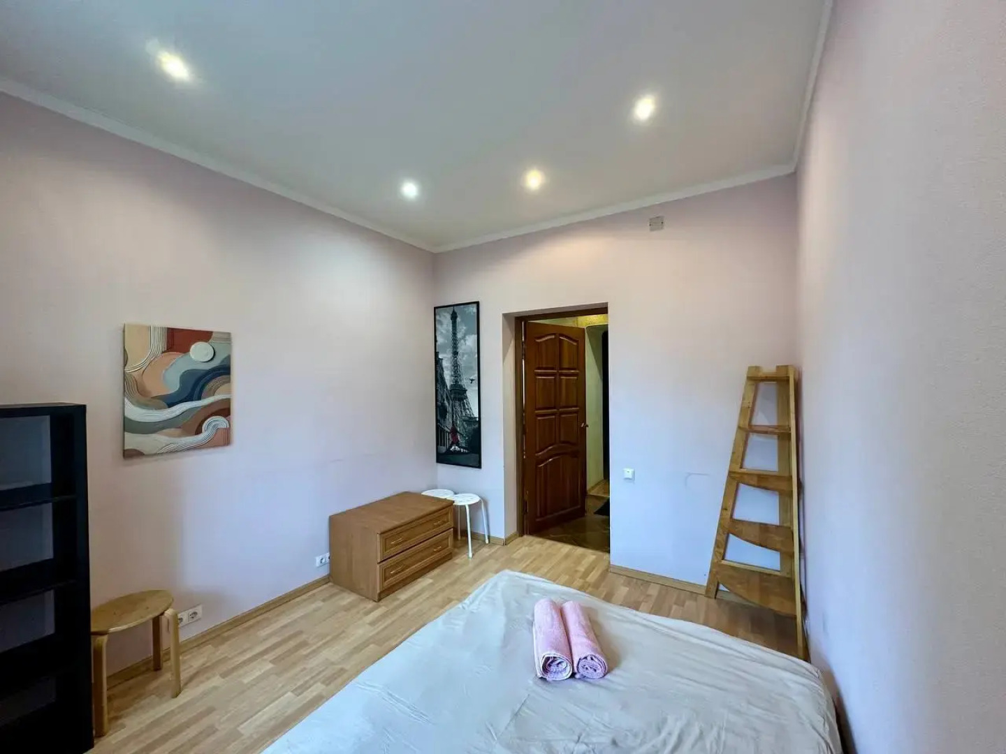 Квартира Большая в Центре Города с Парковочным Местом