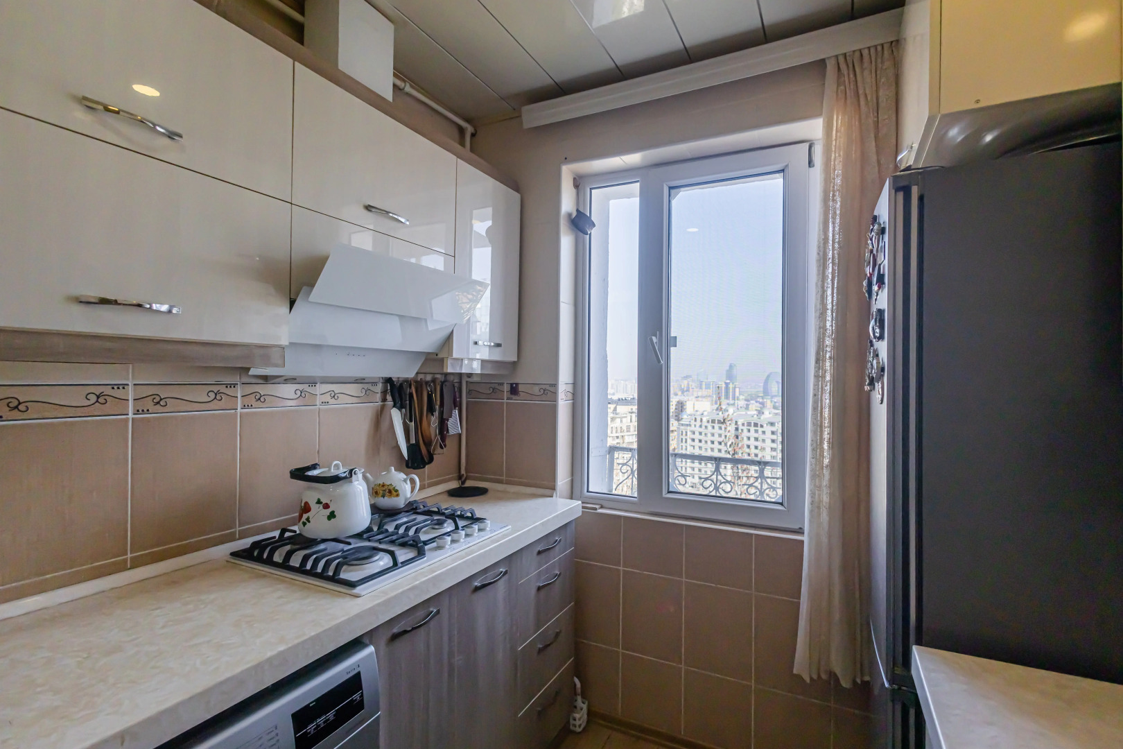 Апартаменты Двухспальные с Гостиной Комнатой в Центре Города