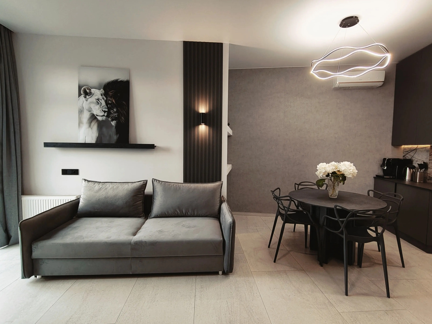 Квартира Kenig Holidays 2-к с балконом и видом на реку в Рыбной деревне