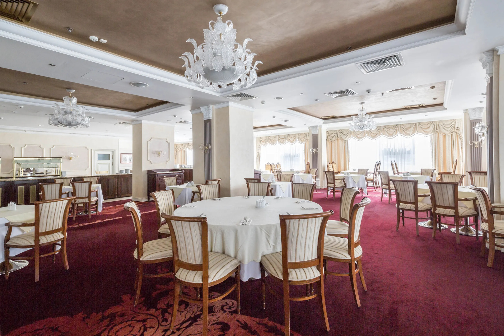 Отель Милан