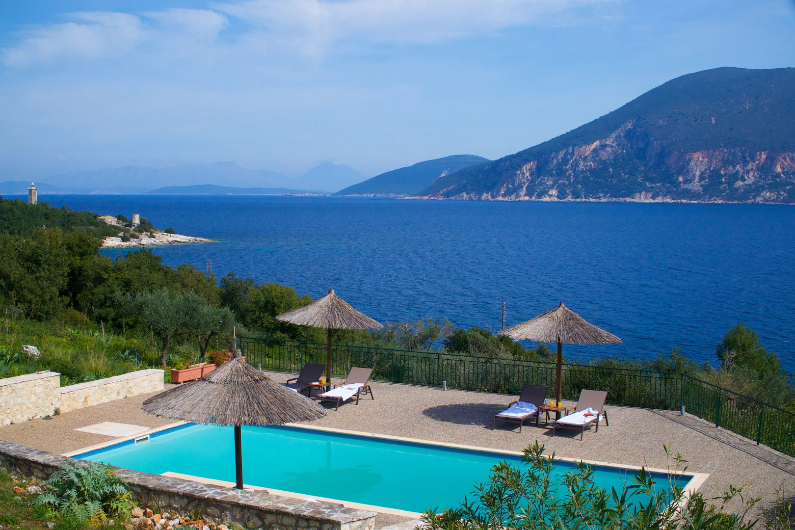 Апартаменты Martini Waterfront Suites