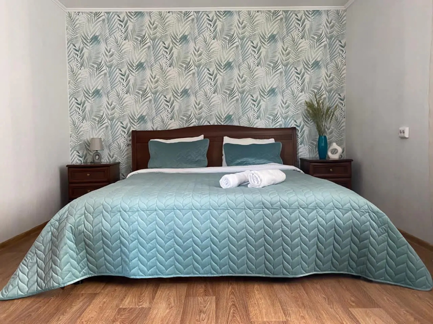 Апартаменты Уютные двухкомнатные на Квартале